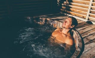 Hot tubs, health benefits, relaxation